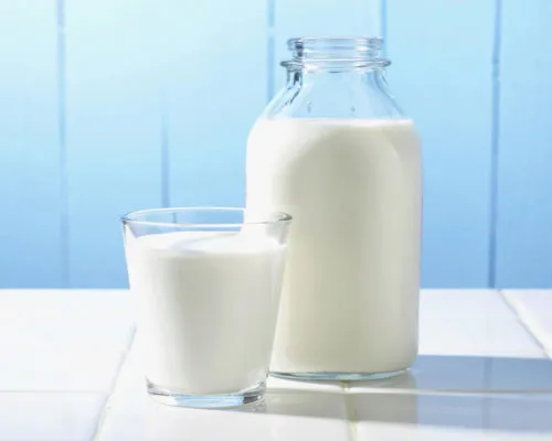 фотография продукта Молоко коровье оптом (20...л)